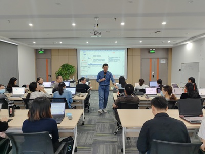 诊断营
聚焦店铺基础诊断、直通车诊断、数据分析团队协作几大模块展开